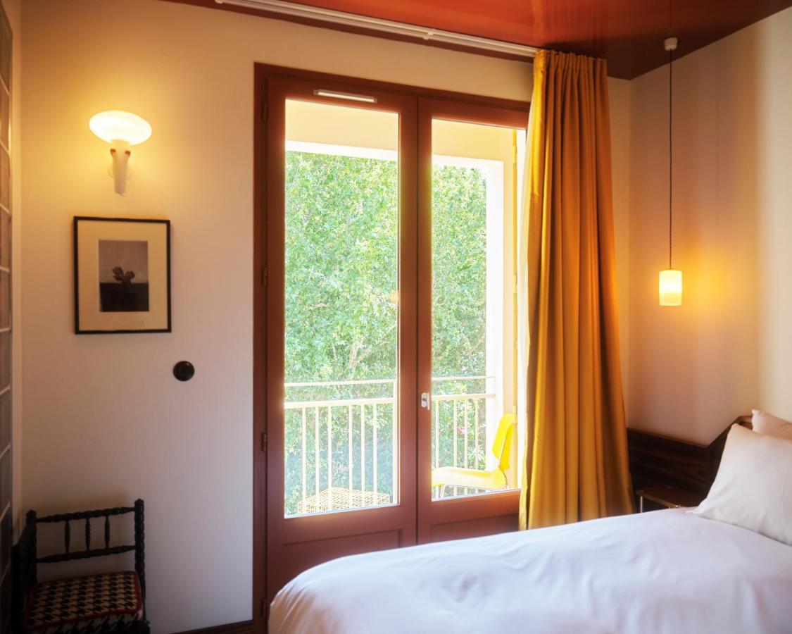 Hotel Present - Entree Autonome, Reception En Ligne - Encore Mieux อาร์ลส์ ภายนอก รูปภาพ