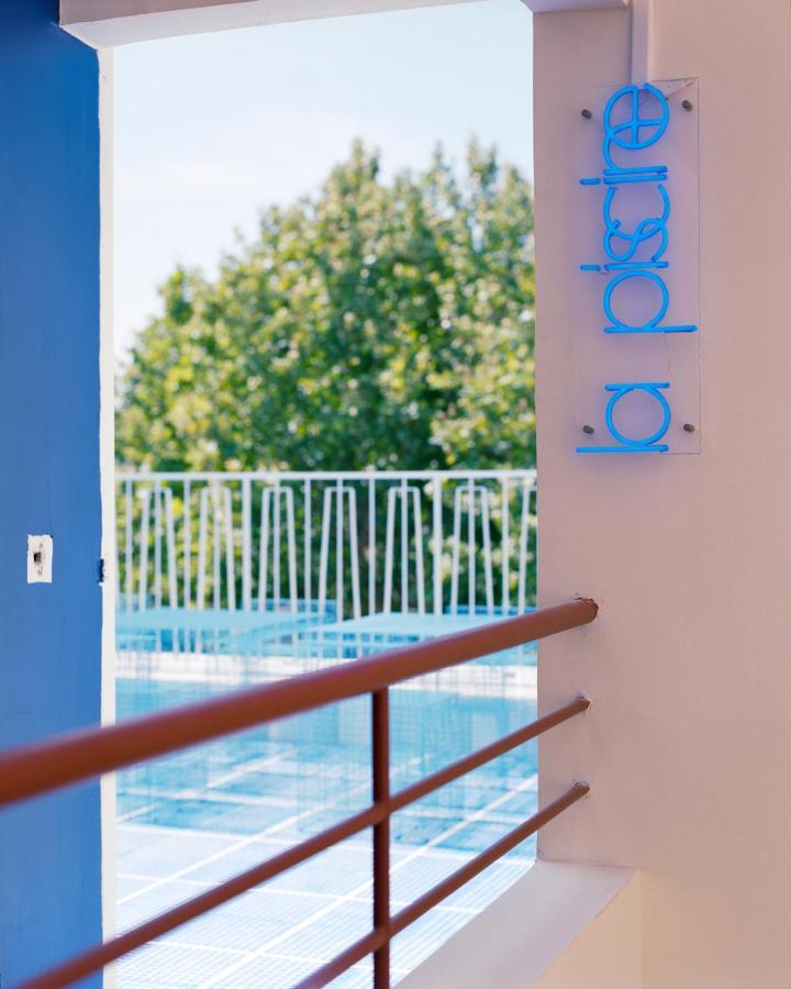 Hotel Present - Entree Autonome, Reception En Ligne - Encore Mieux อาร์ลส์ ภายนอก รูปภาพ