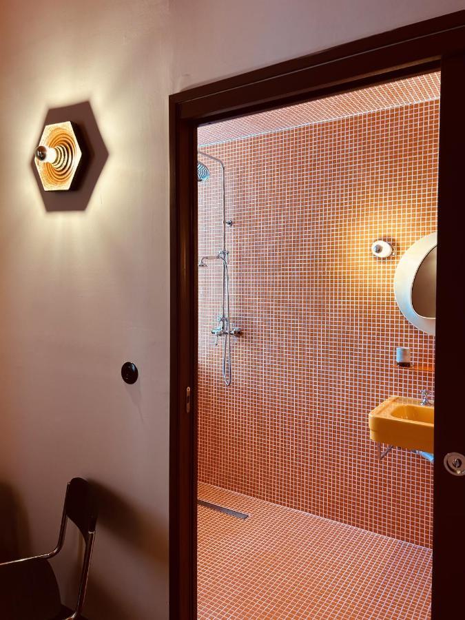 Hotel Present - Entree Autonome, Reception En Ligne - Encore Mieux อาร์ลส์ ภายนอก รูปภาพ