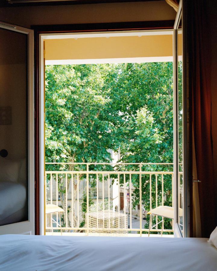 Hotel Present - Entree Autonome, Reception En Ligne - Encore Mieux อาร์ลส์ ภายนอก รูปภาพ