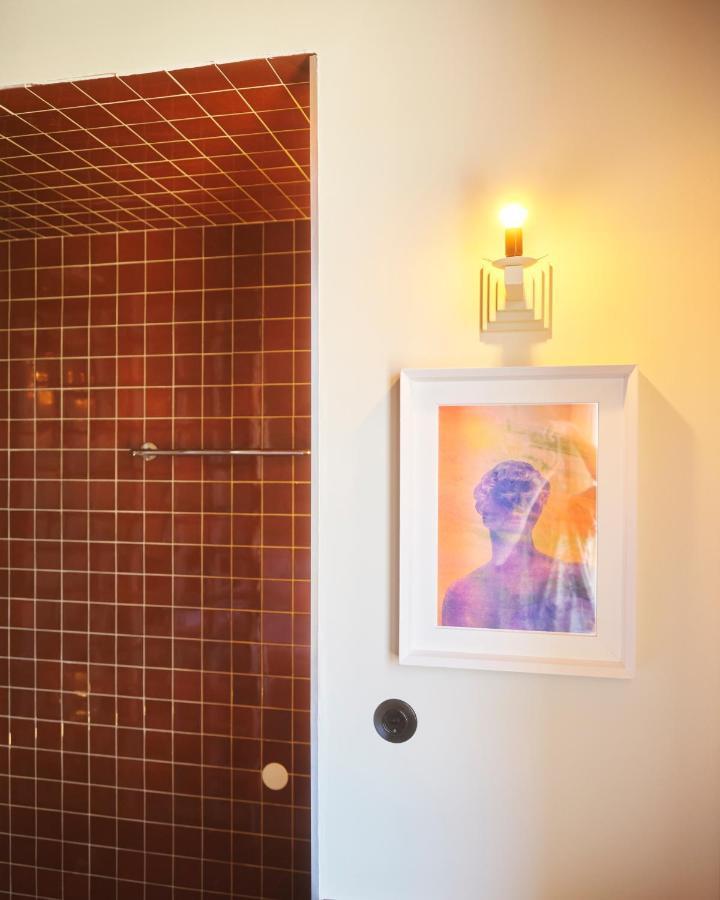 Hotel Present - Entree Autonome, Reception En Ligne - Encore Mieux อาร์ลส์ ภายนอก รูปภาพ