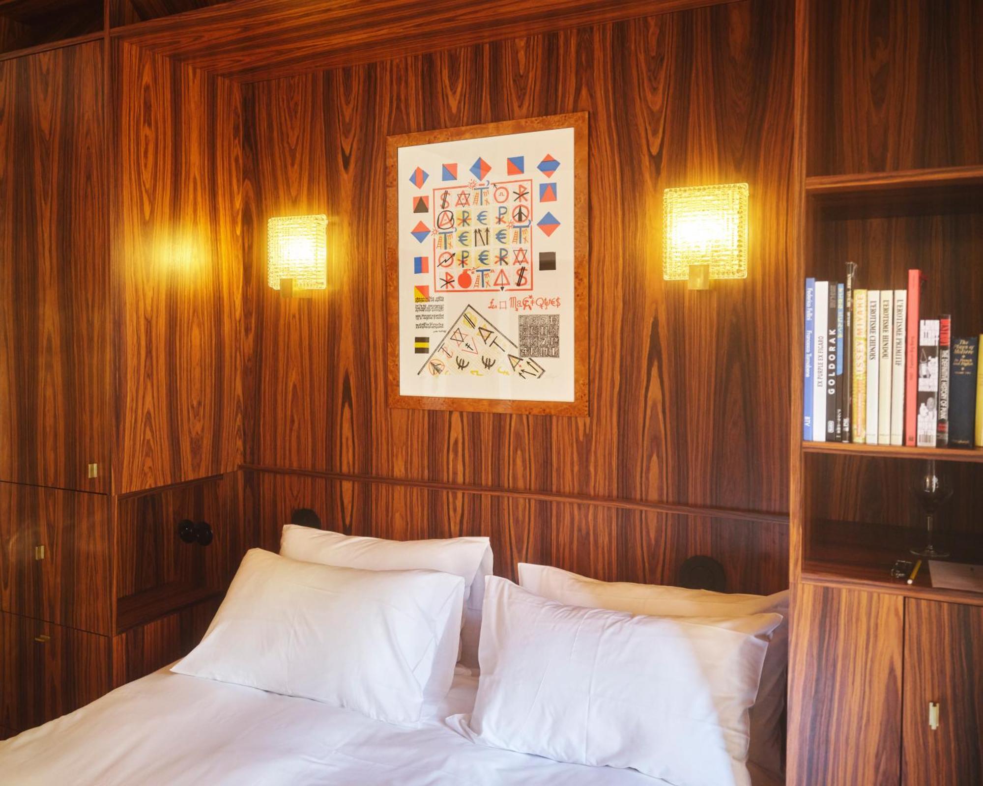 Hotel Present - Entree Autonome, Reception En Ligne - Encore Mieux อาร์ลส์ ภายนอก รูปภาพ